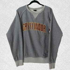 Universal Studios Wizarding World of Harry Potter Gryffindor Sweatshirt Size L